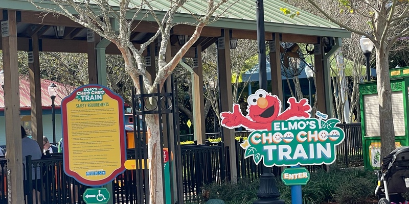 Elmo’s Choo Choo Train